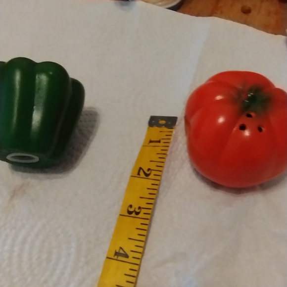 Vintage salt pepper.shakers Green pepper tomatoes - Picture 7 of 7